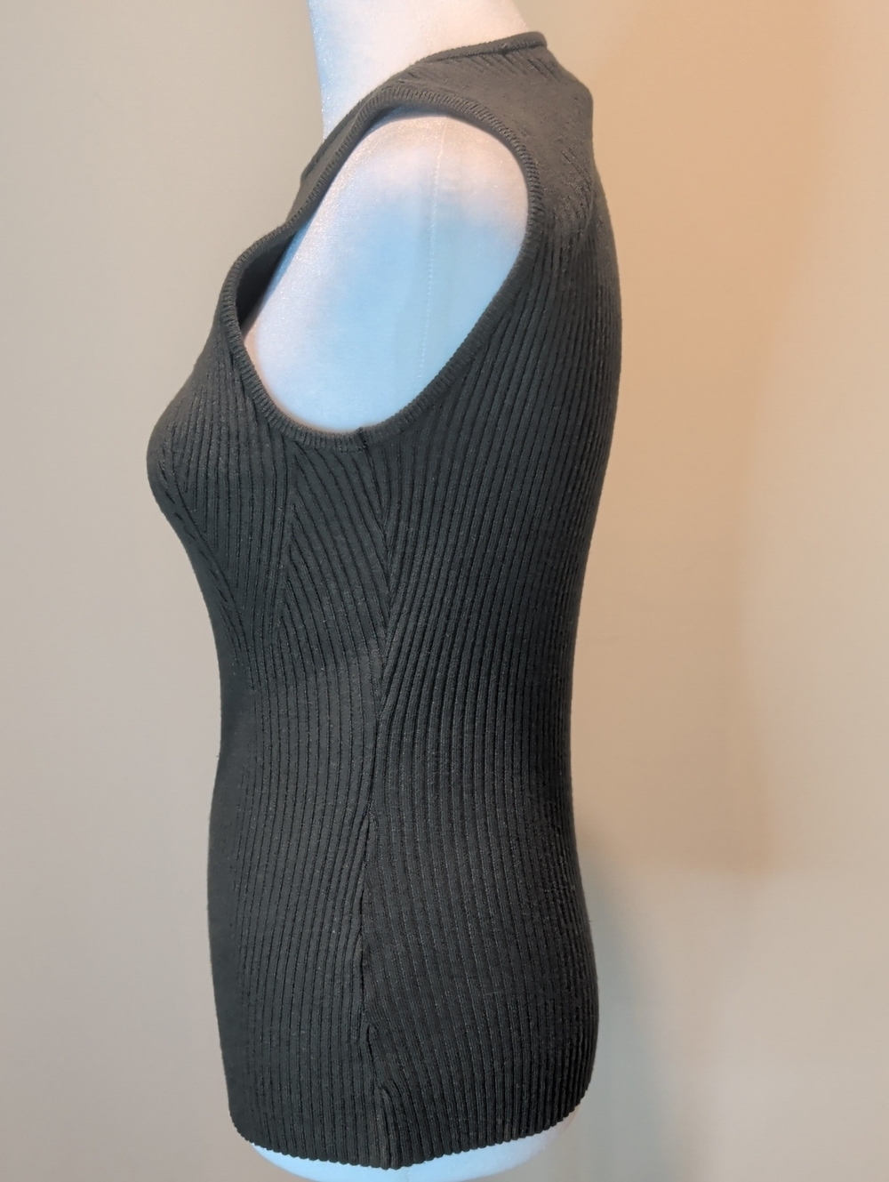 Zesica Ribbed Knit Tank - Army Green - Picture 5 of 9